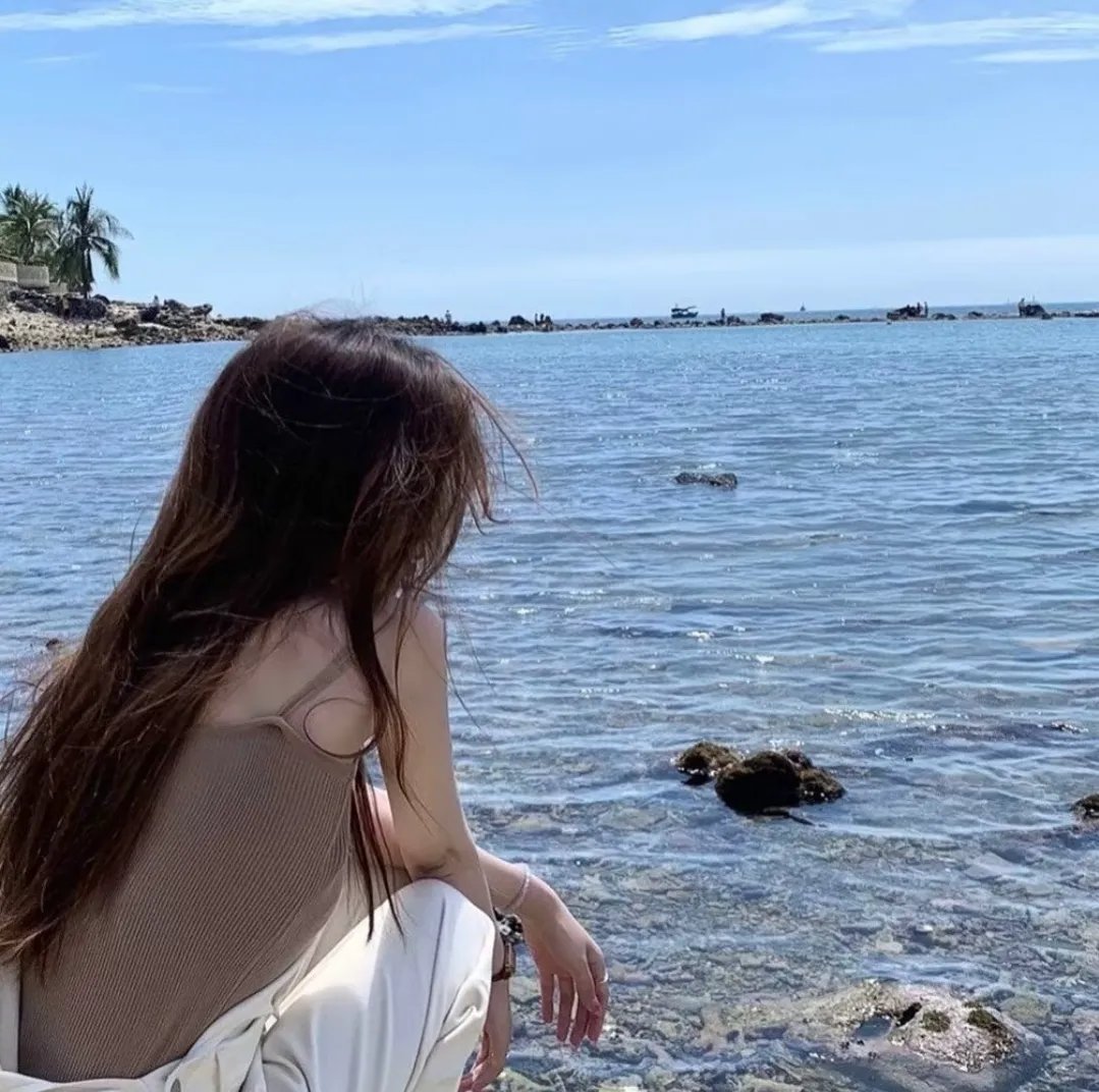 我还在梦中 海报